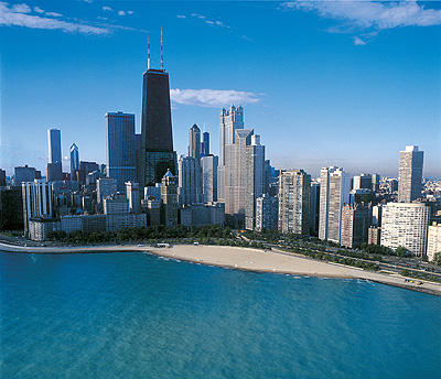 chicago_skyline_oak_st_beach_400.jpg